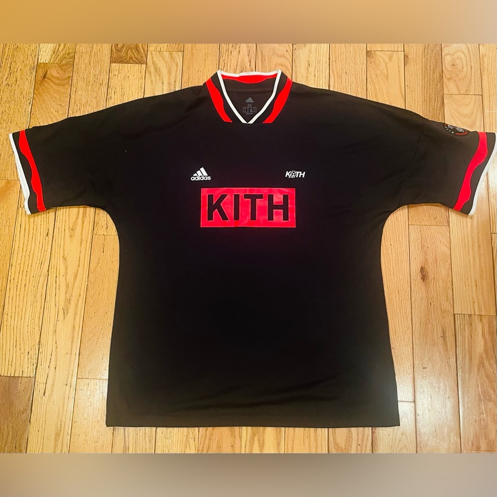 Kith Adidas collaboration. Medium
